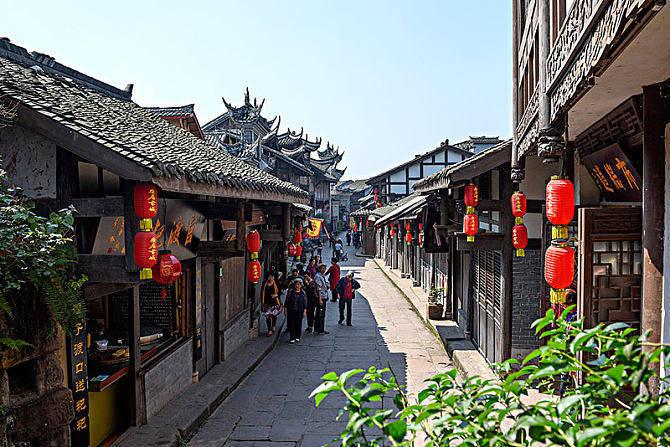 穿高跟鞋走路的技巧